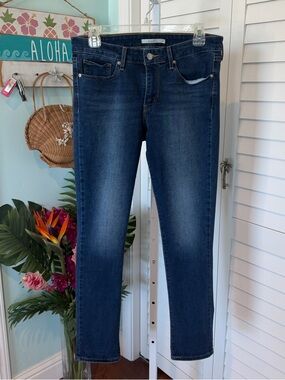 Levi's Women's Dark Indigo Straight Leg 711 Skinny Jeans